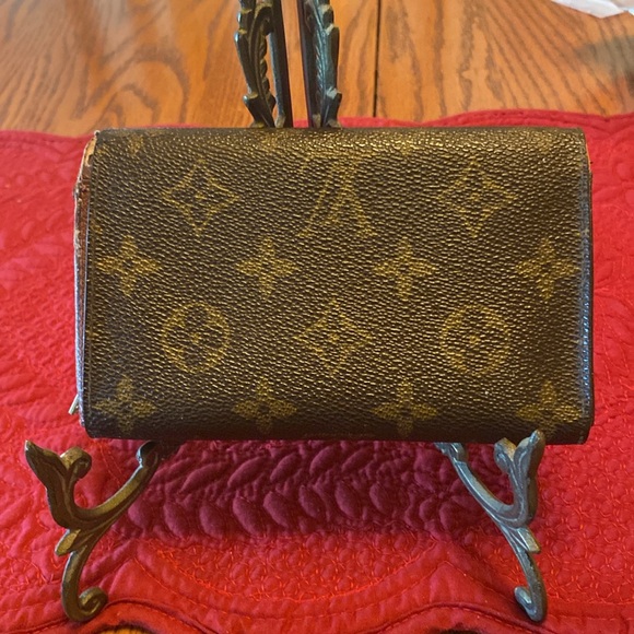 Louis Vuitton Brown Monogram Wallet - Picture 2 of 7